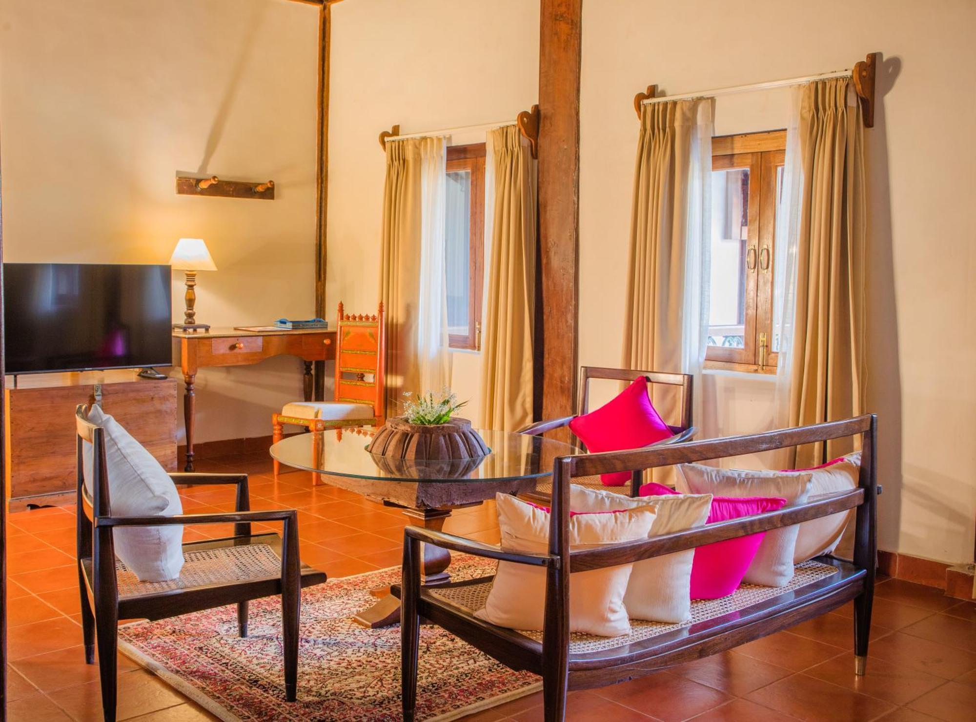 Sawantwadi Palace Boutique Art Hotel Ngoại thất bức ảnh