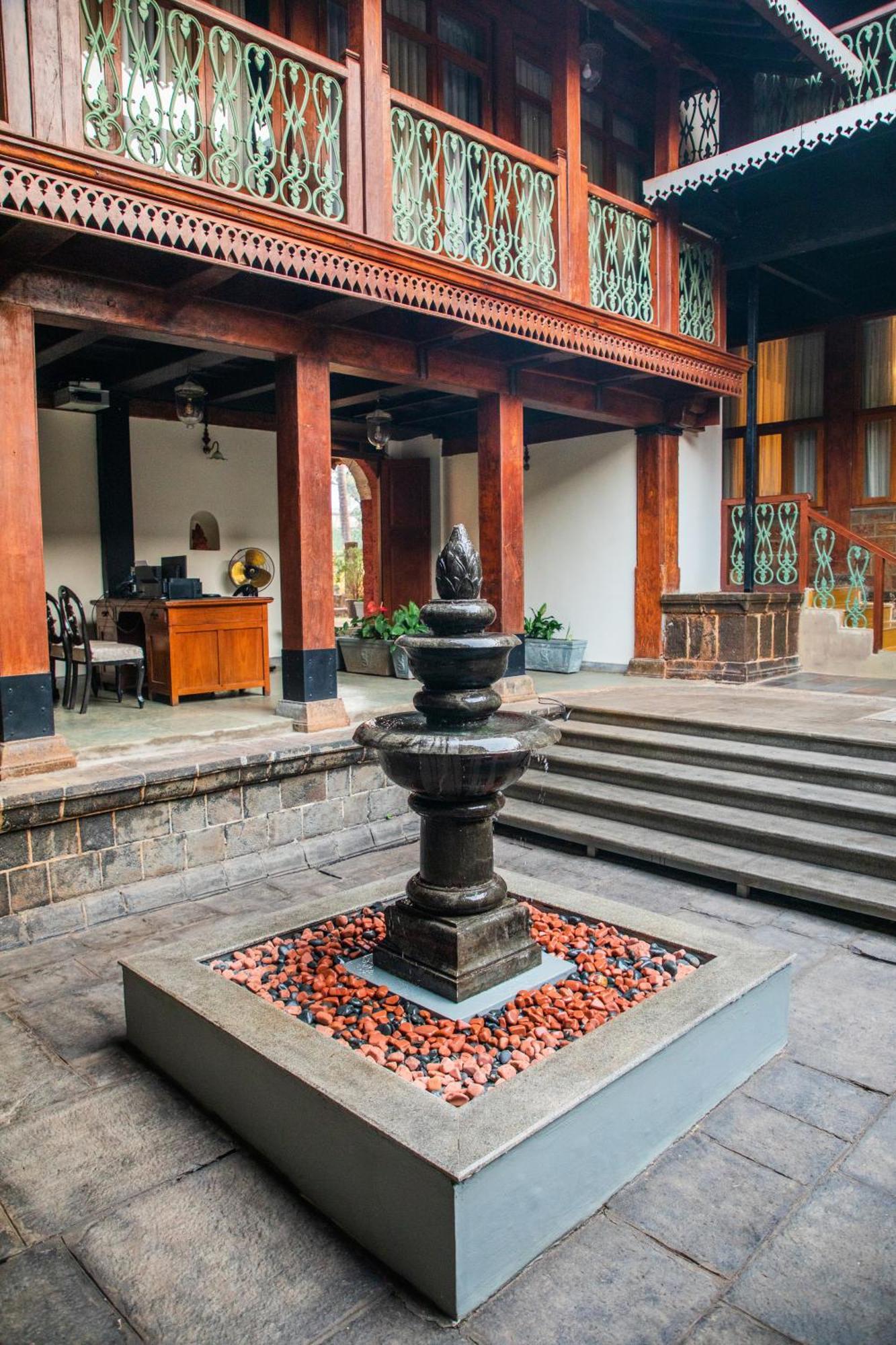Sawantwadi Palace Boutique Art Hotel Ngoại thất bức ảnh