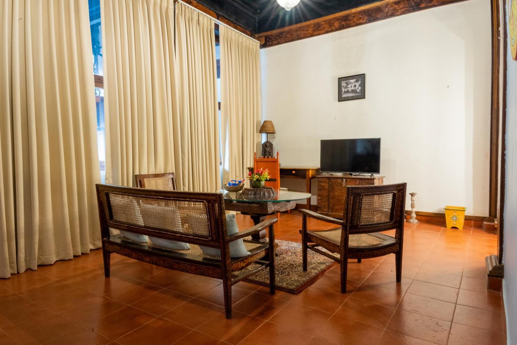 Sawantwadi Palace Boutique Art Hotel Ngoại thất bức ảnh